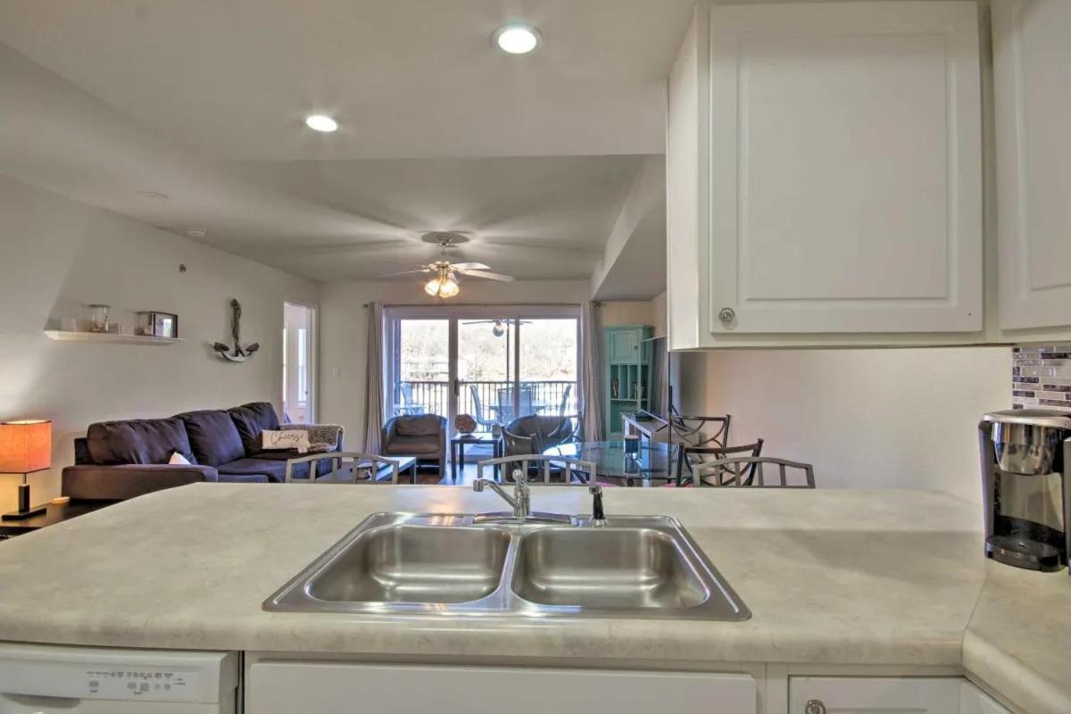 Waterfront Condo With Boat Slip! Lake Ozark Esterno foto